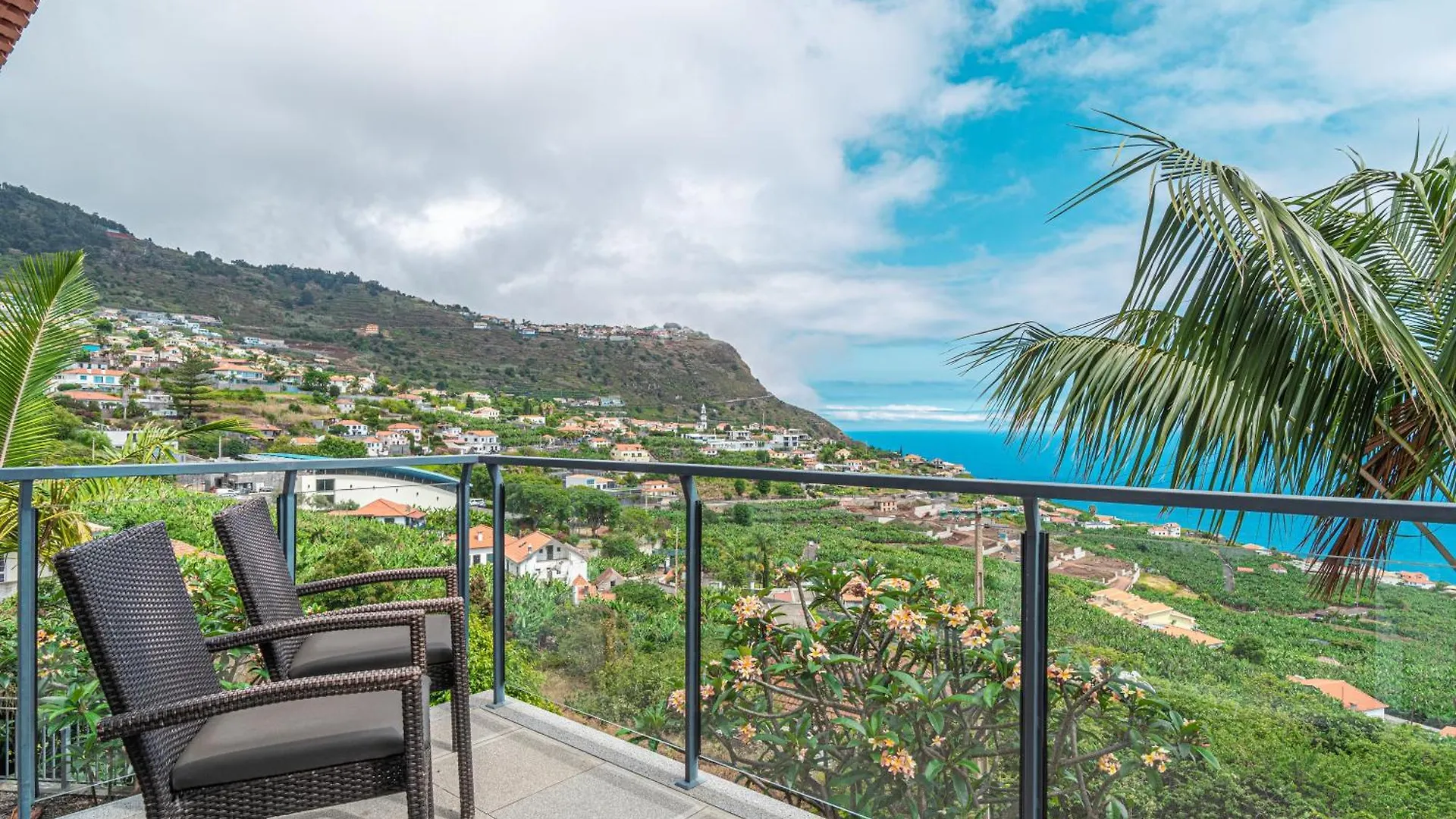 Farious Villa Arco da Calheta